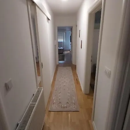 Mercy Deluxapartment